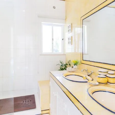 فيلة Spacious Holiday In Algarve