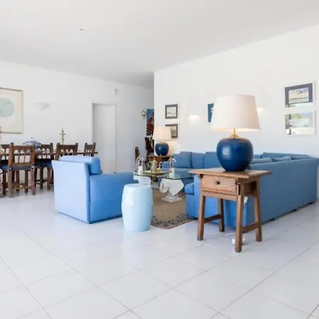 Spacious Holiday In Algarve فيلة البوفيرا