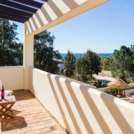 فيلة Spacious Holiday In Algarve