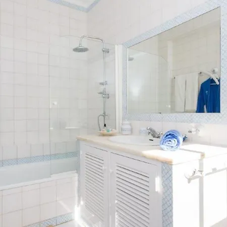 Spacious Holiday In Algarve فيلة البوفيرا