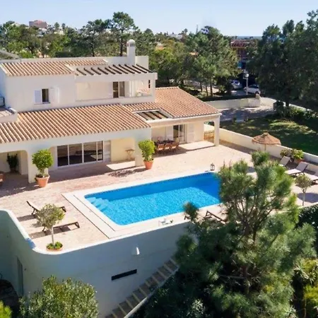 Spacious Holiday In Algarve فيلة البوفيرا