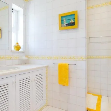 Spacious Holiday In Algarve فيلة *